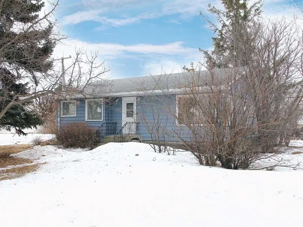 13 Railway Ave N, Marsden, SK S0M 1P0