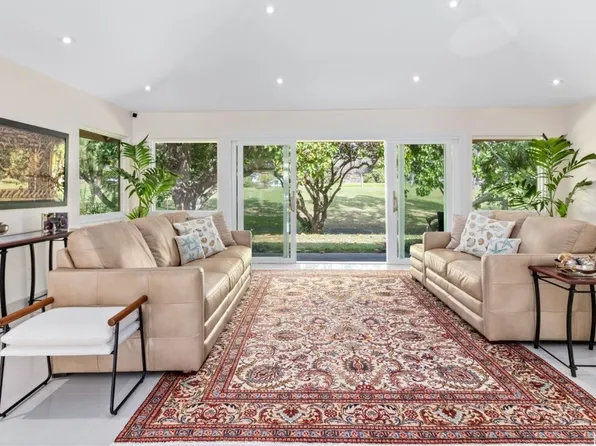 7776 Kalohelani Pl, Honolulu, HI 96825