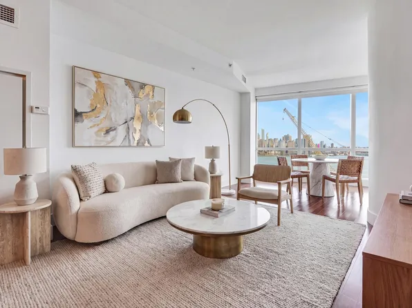 77 Hudson Street image 1 of 13