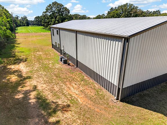 4th image of 26 Charlie Daughdrill Rd
