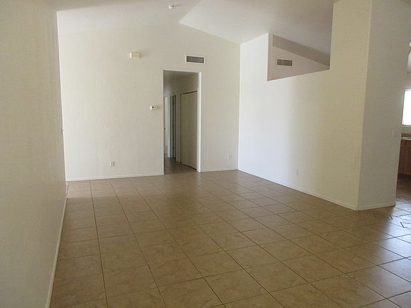 4th image of 1737 W Corte De Cajamarca