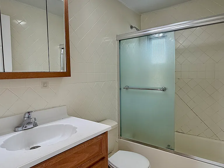 44 Everett St #2 — Photo 5