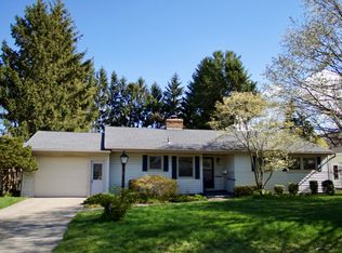 521 Grand Ave, Grand Haven, MI 49417