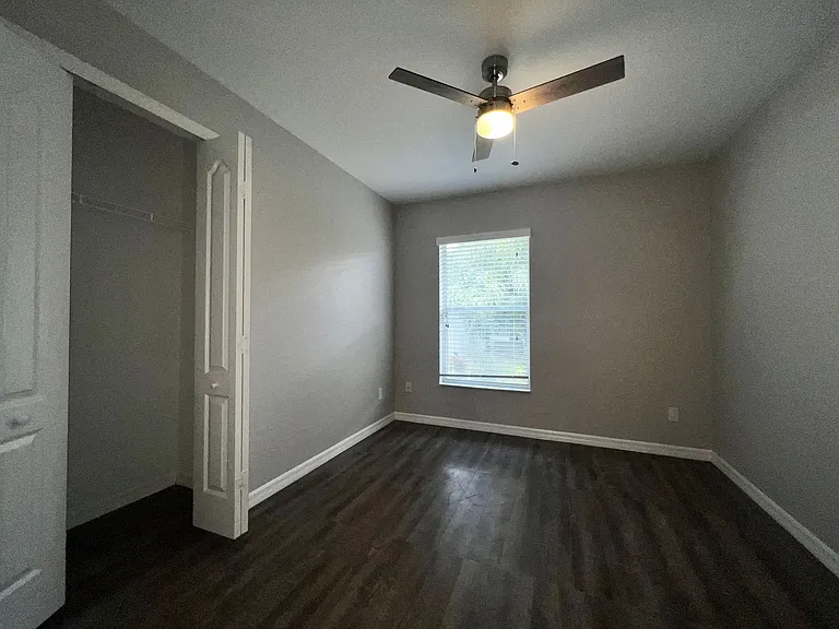 2620 Regency Oak Ln — Photo 28