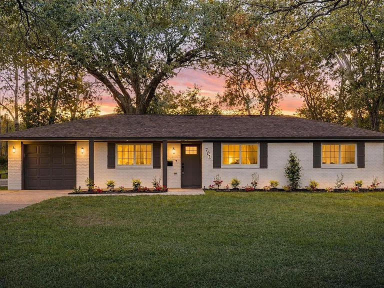 701 Cannan Dr — Photo 1
