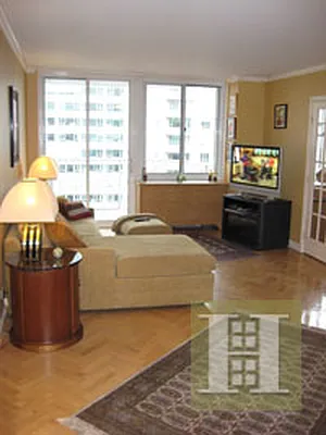 Rented by Halstead Real Estate | media 41