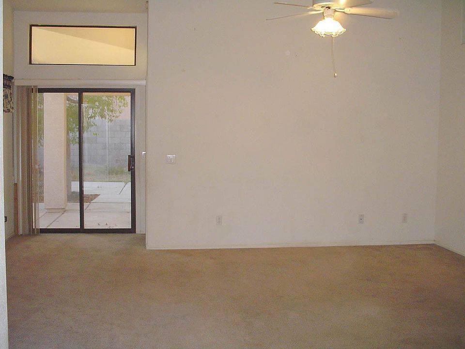 1st image of 3706 W Blackhawk Dr