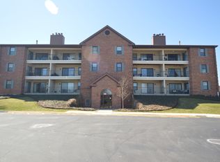 631 Hapsfield Ln APT 106, Buffalo Grove, IL