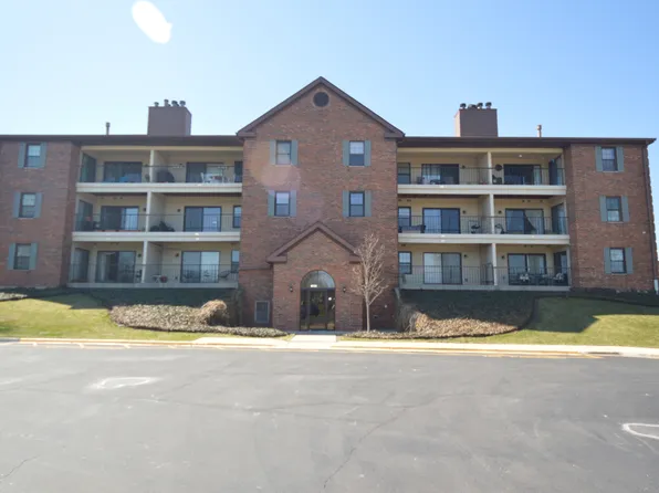 631 Hapsfield Ln APT 106, Buffalo Grove, IL 60089