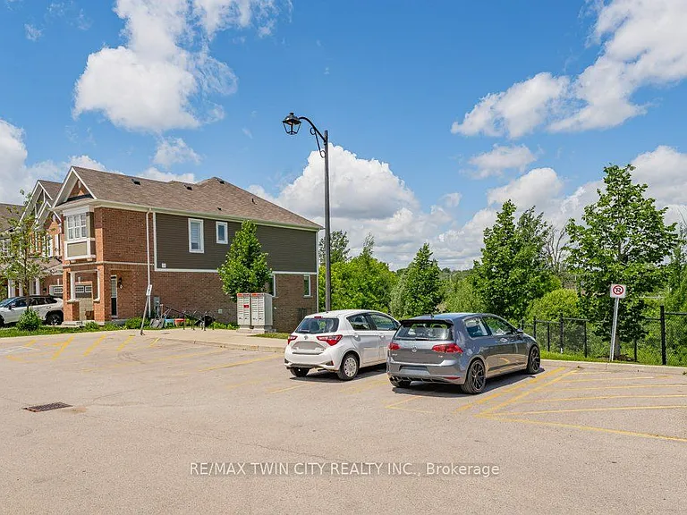 455 Guelph Ave #20 — Photo 33
