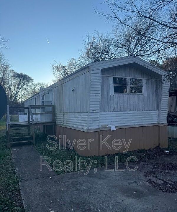 1st image of 525 Scott St #9