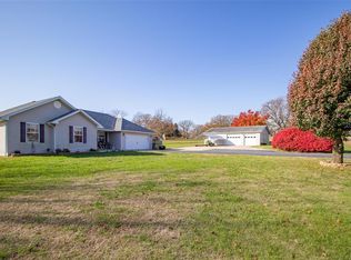 20850 Blackberry Ln, Crocker, MO 65452