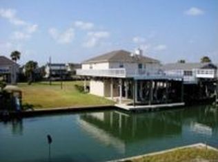 247 Schooner Dr, Freeport, TX 77541