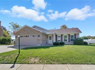 1872 Harris Ln, Xenia, OH 45385