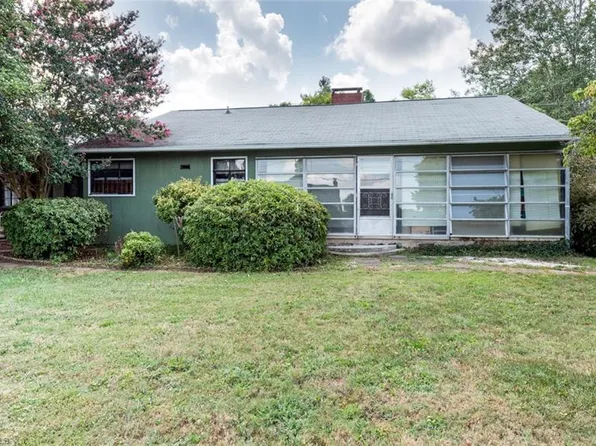 4706 Maxwell St, Winston Salem, NC 27105