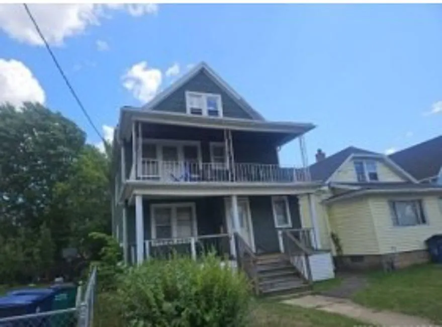 175 Roesch Ave photo 1
