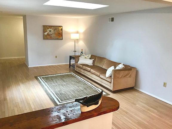 4th image of 1152 Skyway Dr