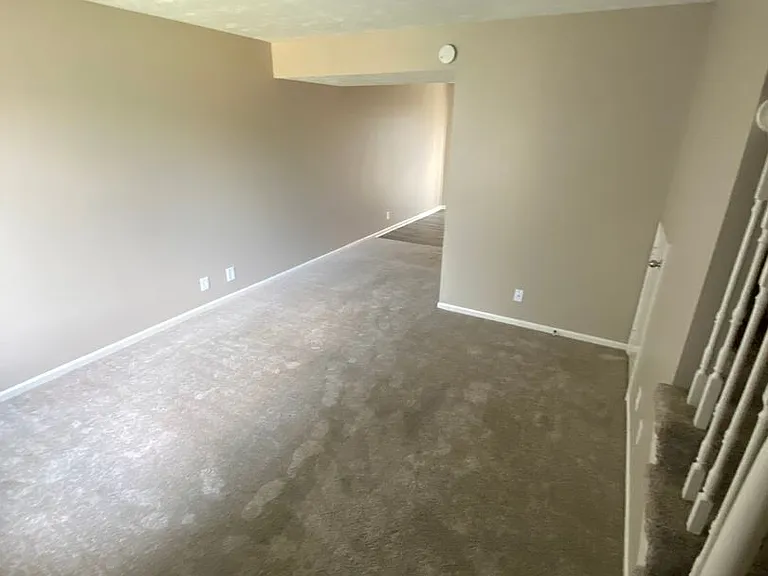 Southdale Square Apartments — Photo 264