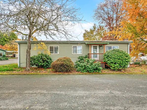 1800 Lakewood Ct Spc 122, Eugene, OR 97402