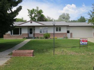 3210 Riverview Rd, Riverton, WY 82501