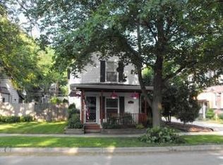 212 Oakwood Ave, Ypsilanti, MI