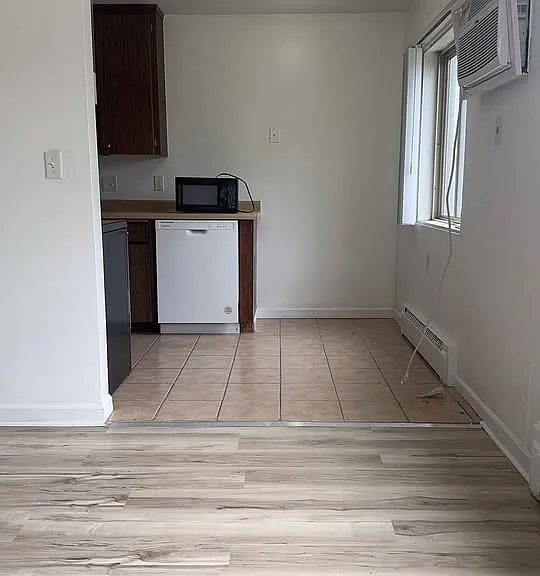 1031 Cromwell Ave #101 — Photo 9