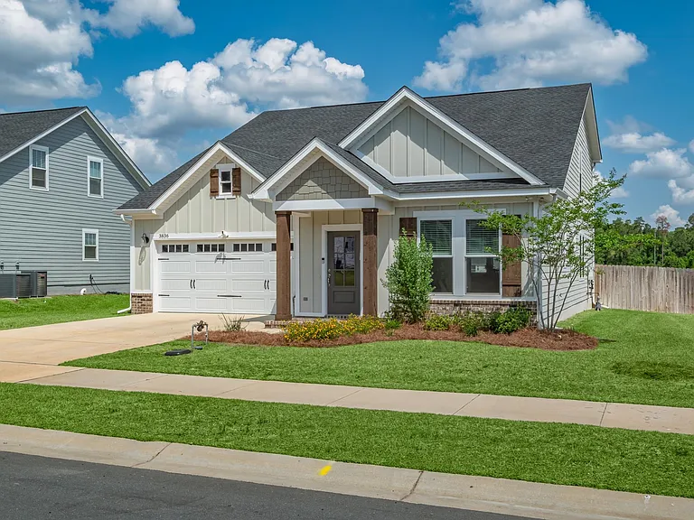 3836 Ardmore Ln — Photo 1