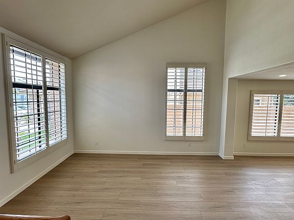 5th image of 1043 Cordova Dr