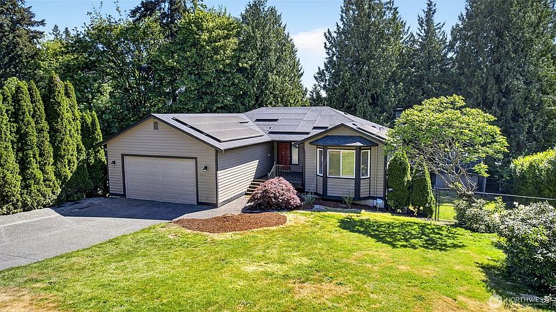 2nd image of 7011 47th Avenue E