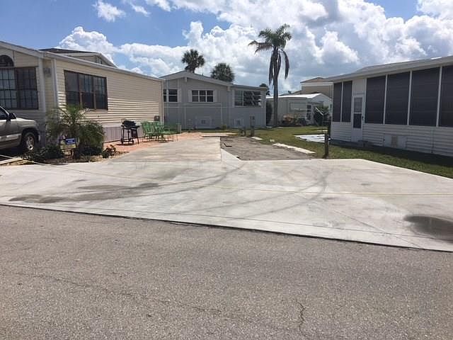 1st image of 1016 Nettles Blvd