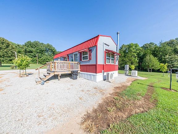 5th image of 210 Meadow Brook Ln