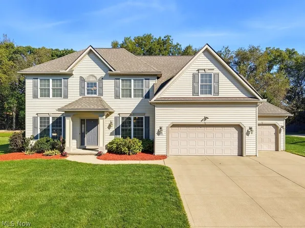 2200 Hunting Valley Ln, Streetsboro, OH 44241