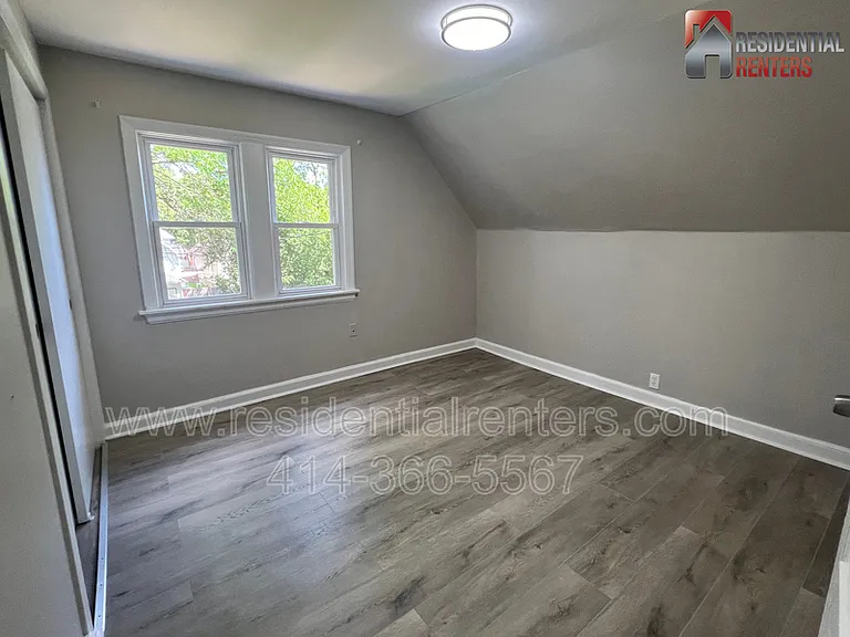 5426 N 41st St — Photo 14