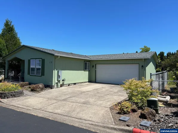 1015 Oak St Unit 13, Silverton, OR 97381