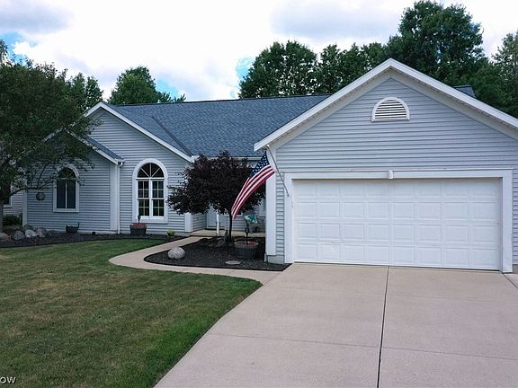 2nd image of 22402 Country Meadows Ln