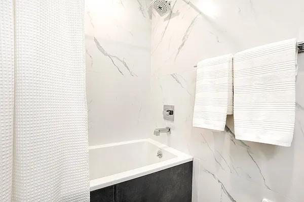 Rented by Compass | media 36