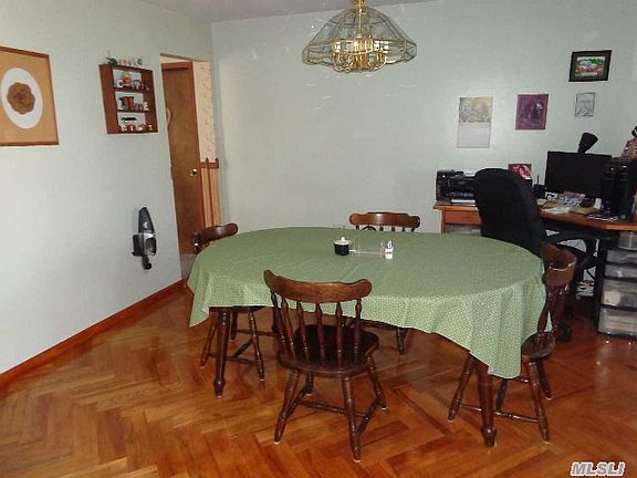 3rd image of 4 Haven Ct
