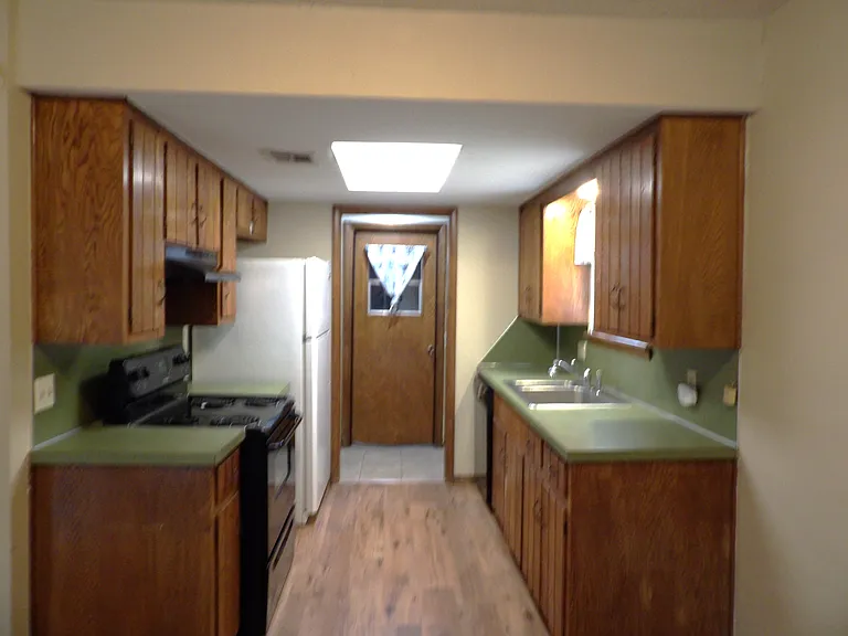 201 NE 46th St — Photo 3
