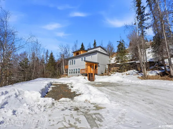 19031 Upper Mc Crary Rd, Eagle River, AK 99577