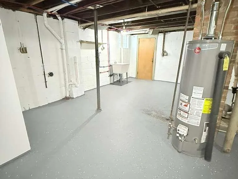 150 Marshall Dr — Photo 14