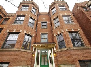 3731 N Pine Grove Ave, Chicago, IL 60613