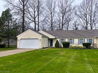 2066 Candlewood Dr, Avon, OH