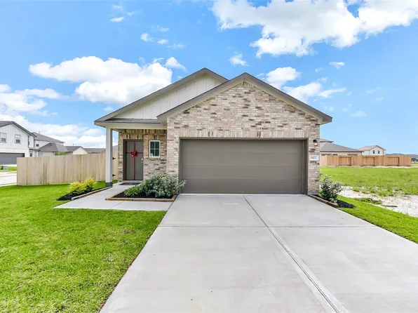 1472 Mulberry Ln, Dayton, TX 77535