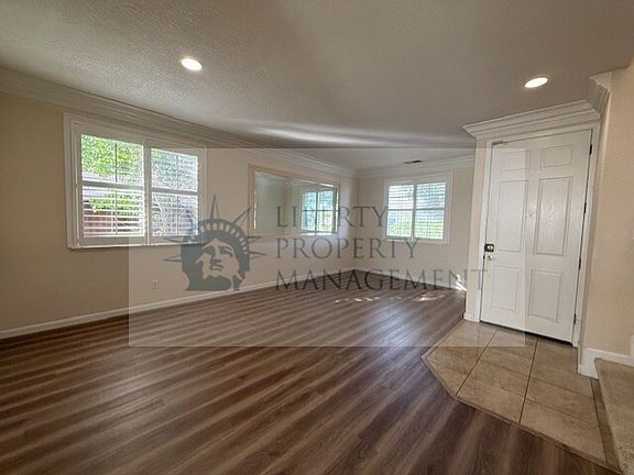 2nd image of 4605 Ridgeline Dr