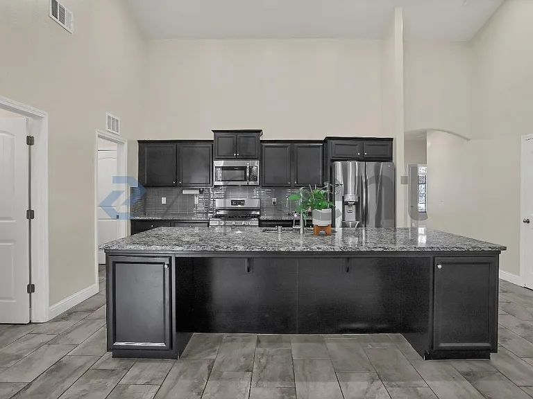 5462 W Floradora Ave — Photo 9