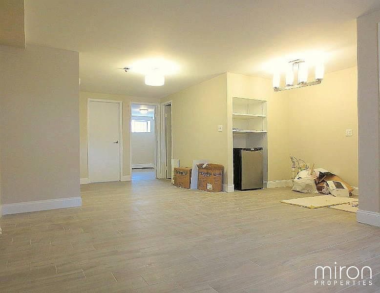 1st image of 160 Ellery St #1