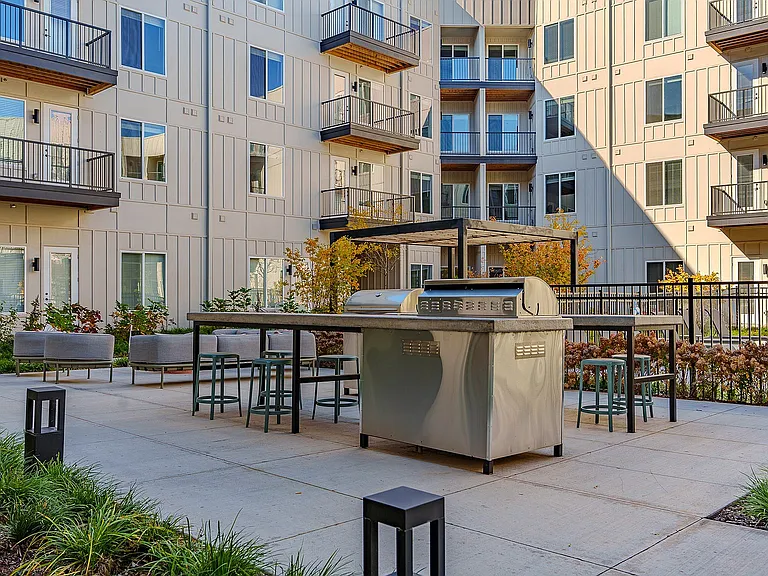Oxlley Grilling Station