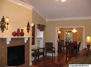 544 Blackshear Ln, Hartselle, AL 35640