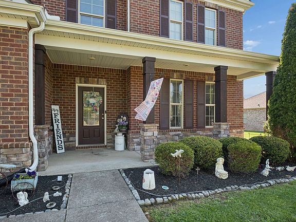 4th image of 4922 General Eisenhower Dr