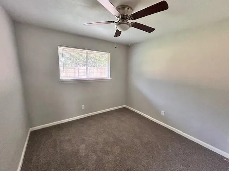 11122 Dalebrook Dr — Photo 10